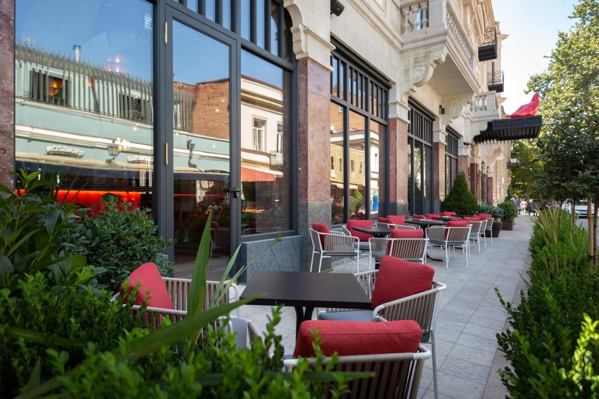 Radisson Red Tbilisi Hotel Exterior foto