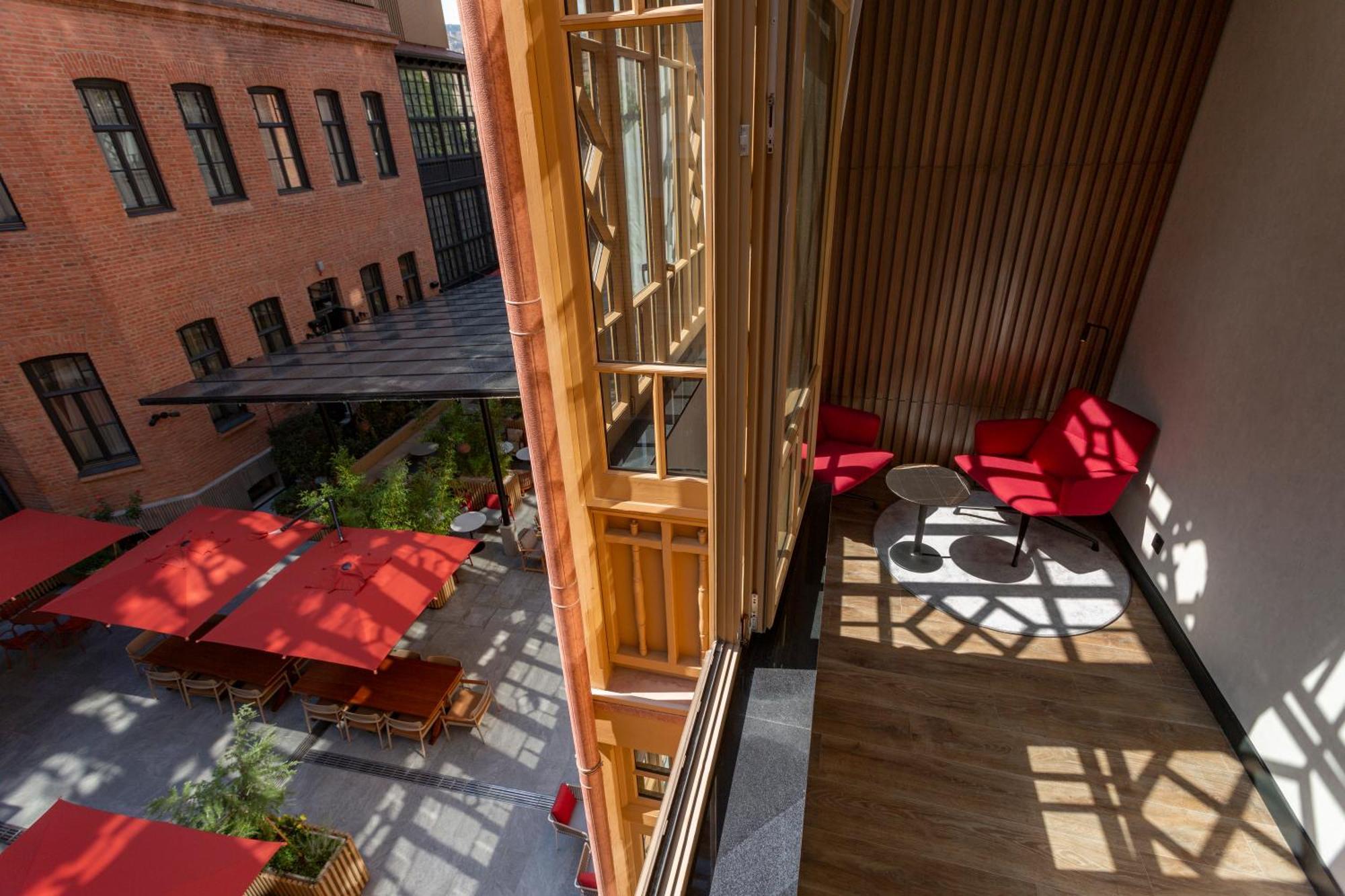 Radisson Red Tbilisi Hotel Cameră foto