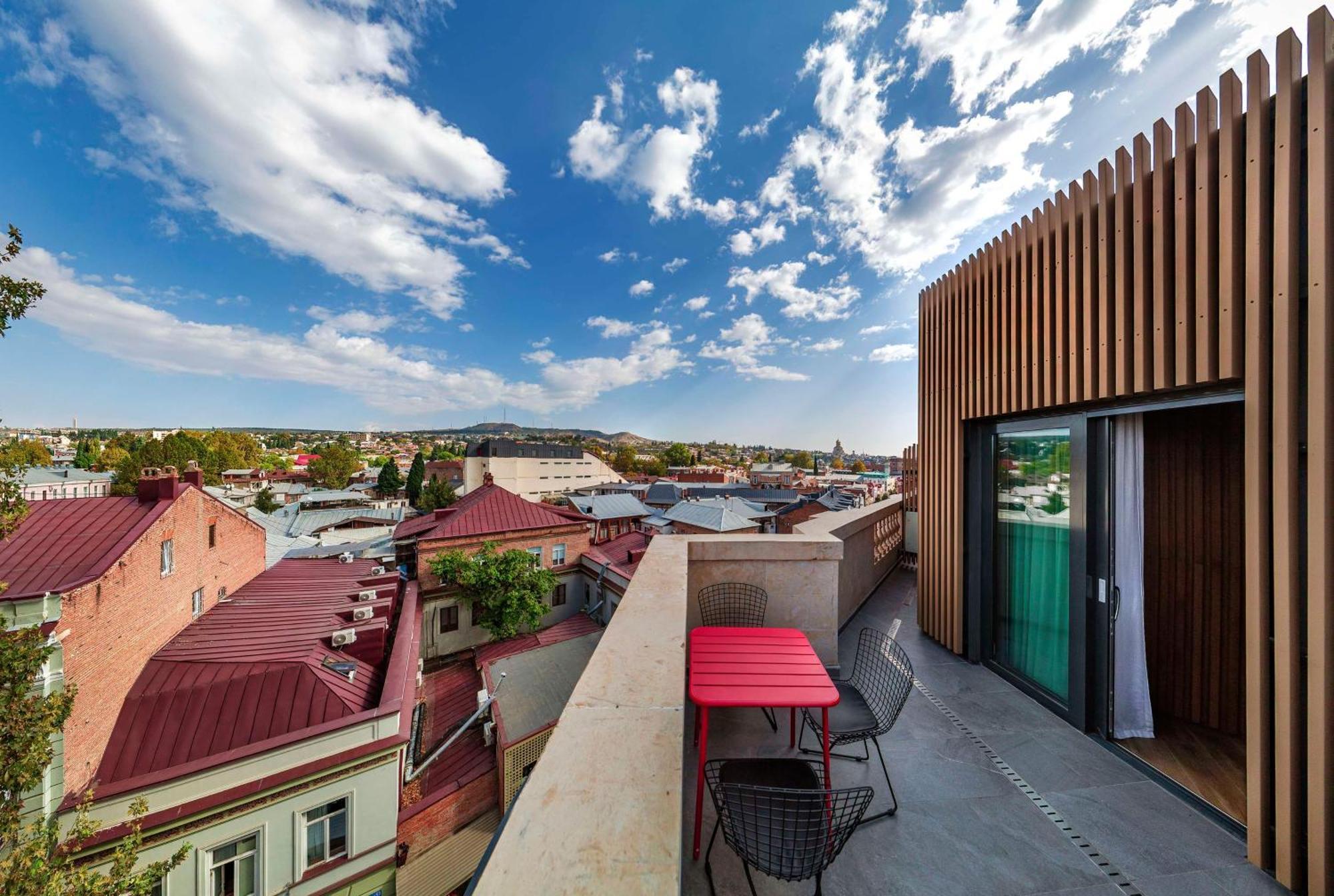 Radisson Red Tbilisi Hotel Exterior foto